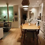 Charming Family Loft Near The Parc De Belleville